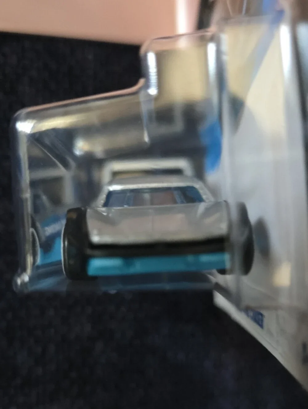 Hot Wheels High-Tail Chaser Racing Car - White & Blue